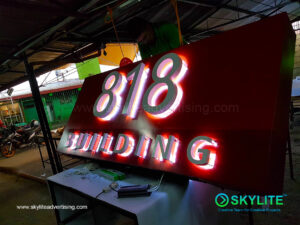 818 building pylon sign 5 1 1