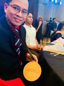 world class filipino award 10 1