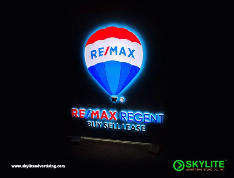 custom lightbox logo signage remax regent 1