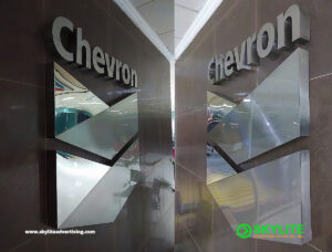 chevron stainless sign mirror hairline finish 04 1