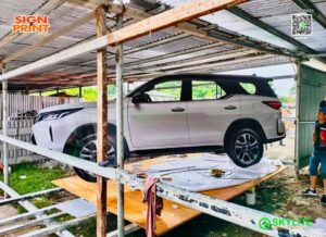 life size car standee fortuner 03